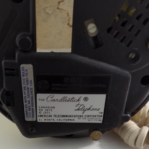 Vintage 1970's Candlestick Cream and Gold Rotary Telephone - Picture 2 of 5